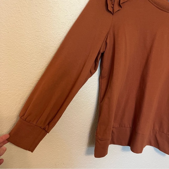 Time and Tru Women's Rust Ruffle Long Sleeve Sweatshirt Blouse Size Small - Picture 4 of 11
